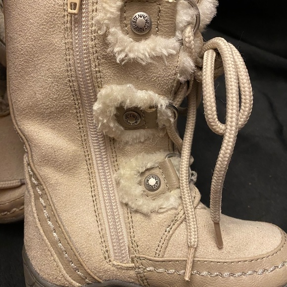 Nine West-‎ Baby boots-cream, side zip, Size:6 - Picture 3 of 6